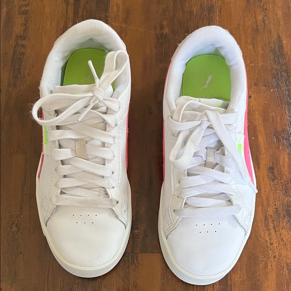 Puma Sneakers in White with Pink and Blue Highlights Youth 6 - Picture 2 of 12